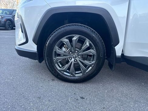 Used 2023 Toyota RAV4 Limited image 27