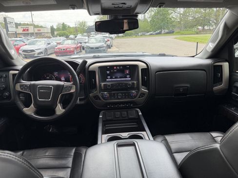 Used 2015 GMC Sierra 2500 Denali w/ Duramax Plus Package AWD/4WD image 24