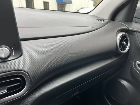 Certified 2023 Hyundai Kona SE image 25