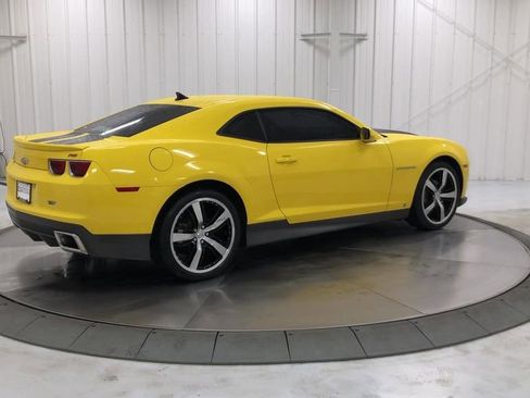Used 2010 Chevrolet Camaro LT w/ LPO, Ground Effects Package RWD image 8