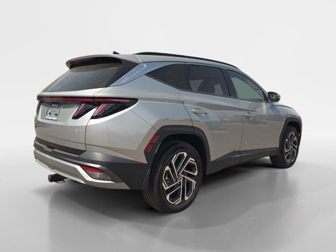 New 2026 Hyundai Tucson Limited AWD/4WD image 3