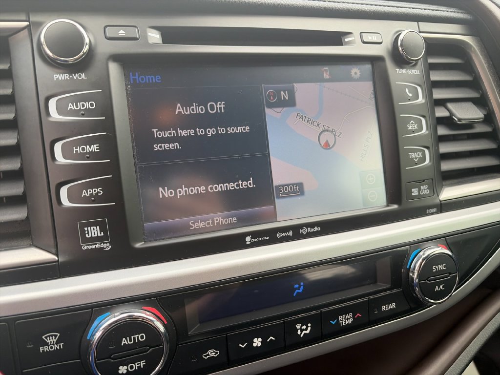 Used 2019 Toyota Highlander Limited Platinum AWD/4WD image 23