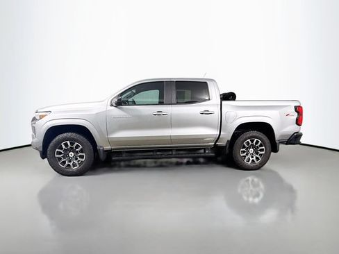 Used 2023 Chevrolet Colorado Z71 w/ Z71 Convenience Package 2 AWD/4WD image 4