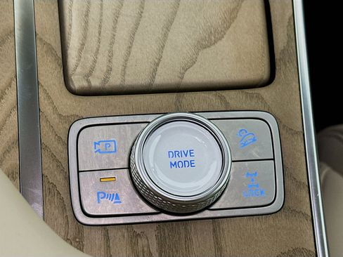 Used 2024 Genesis GV80 3.5T Advanced AWD/4WD image 26