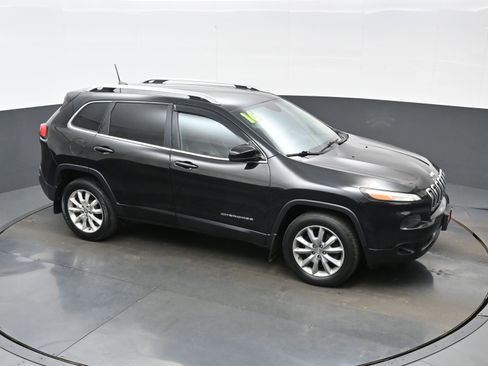 Used 2016 Jeep Cherokee Limited AWD/4WD image 36