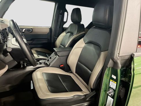 Used 2024 Ford Bronco Wildtrak image 21