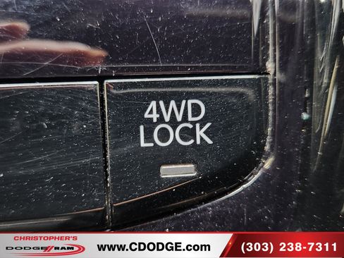 Used 2025 Jeep Compass Limited AWD/4WD image 28