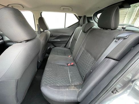 Used 2021 Nissan Kicks S image 26