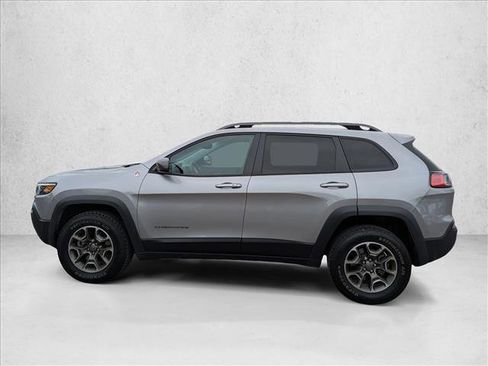 Used 2020 Jeep Cherokee Trailhawk image 9