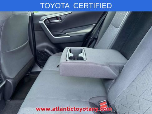 Certified 2024 Toyota RAV4 XLE FWD image 18