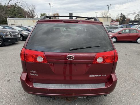 Used 2009 Toyota Sienna image 4