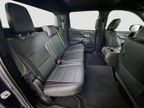 Used 2025 Chevrolet Silverado EV LT AWD/4WD image 27
