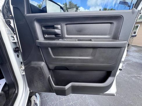 Used 2016 RAM 2500 Tradesman w/ Chrome Appearance Group image 37