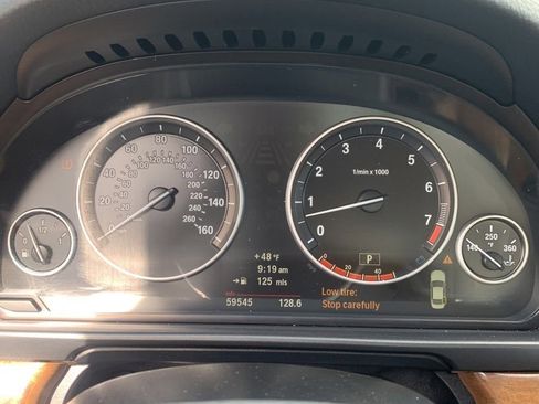 Used 2011 BMW 528i Sedan image 8