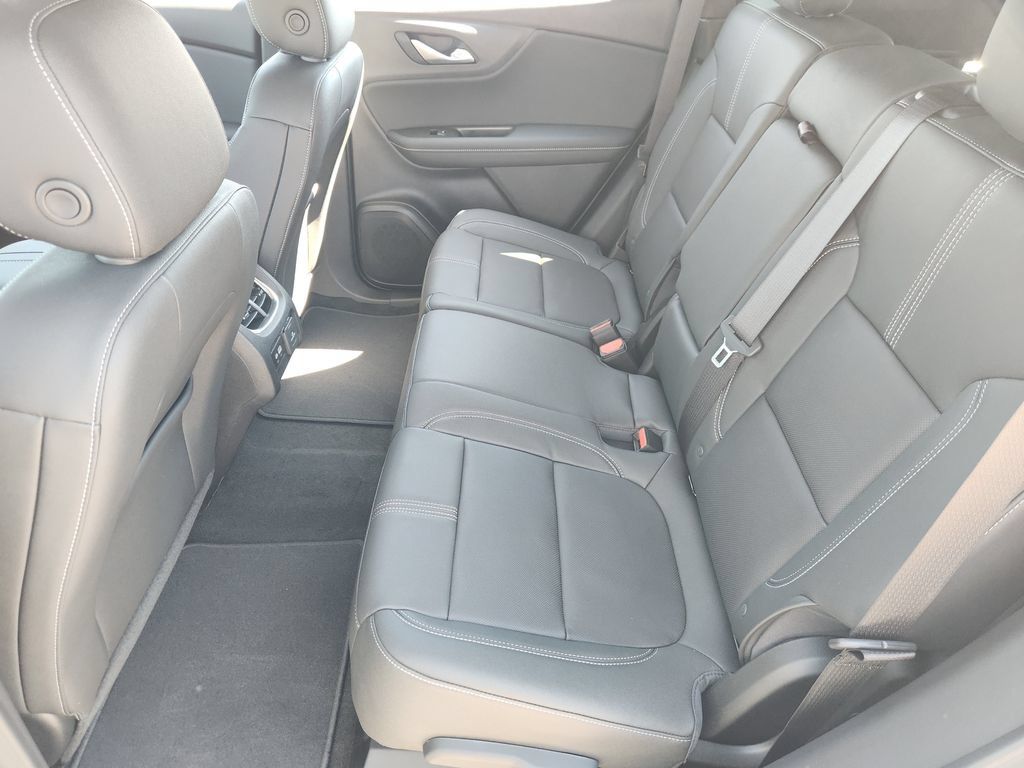 New 2026 Chevrolet Blazer LT w/ Sound & Technology Package FWD image 20