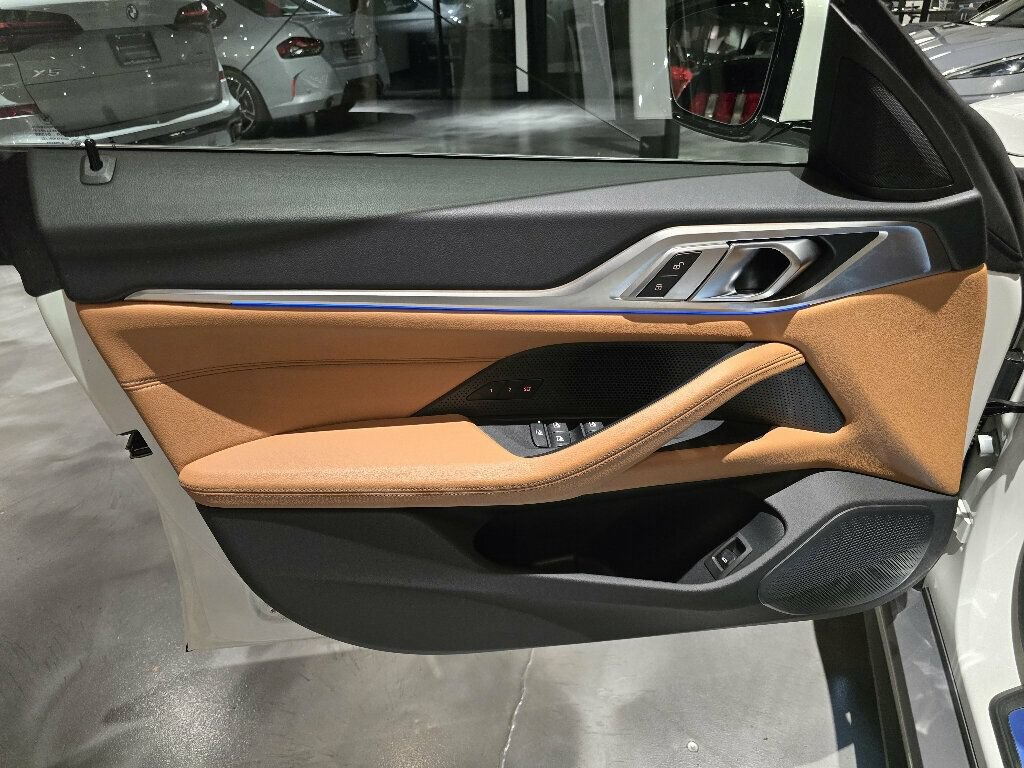 Used 2023 BMW i4 eDrive35 w/ Premium Package RWD image 10