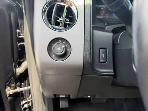 Used 2016 Ford Expedition EL Platinum AWD/4WD image 16