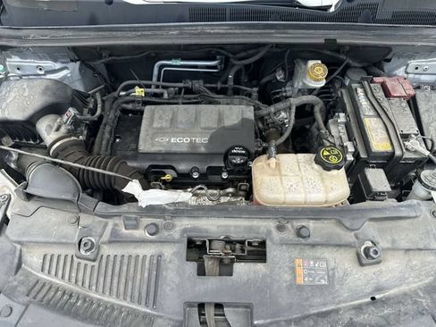 Used 2020 Chevrolet Trax LS AWD/4WD image 20