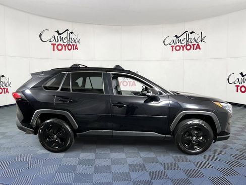Used 2022 Toyota RAV4 XLE image 8