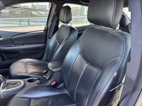 Used 2013 Chrysler 200 Limited w/ Sun/Sound Group FWD image 9