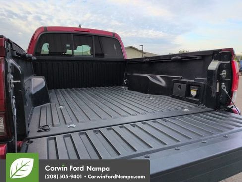 Used 2018 Toyota Tacoma TRD Sport w/ Technology Package AWD/4WD image 28