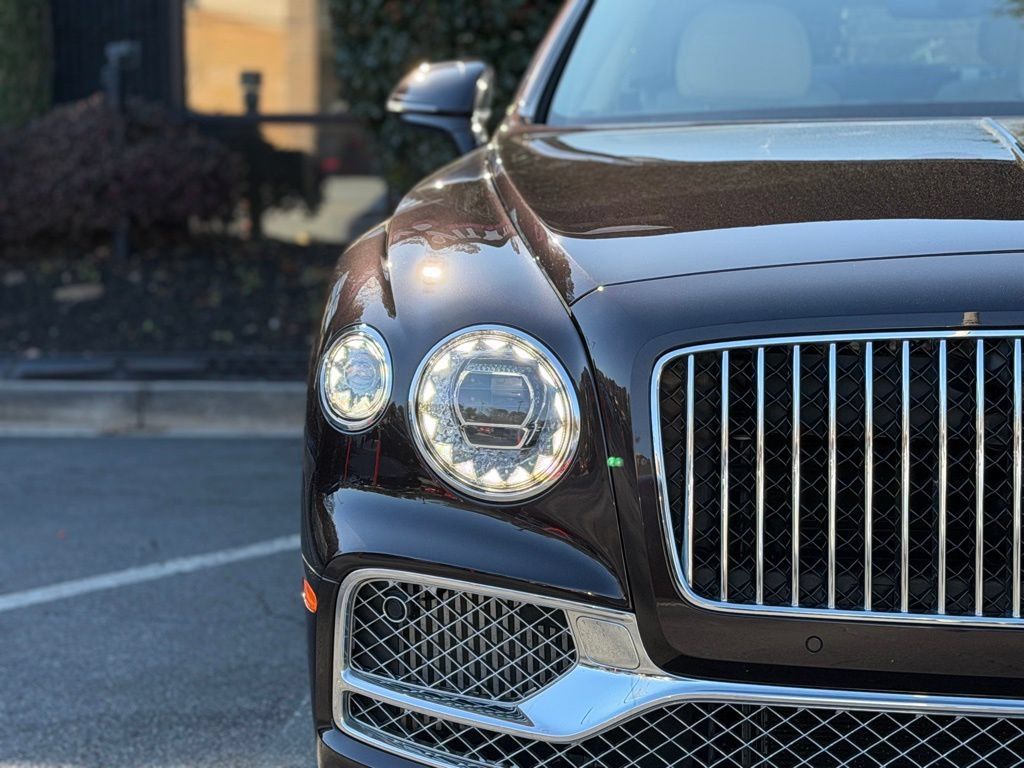 Used 2021 Bentley Flying Spur W12 AWD/4WD image 4