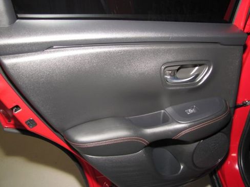 Used 2024 Honda HR-V Sport image 12