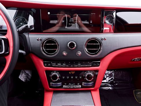 Used 2024 Rolls-Royce Ghost AWD/4WD image 79