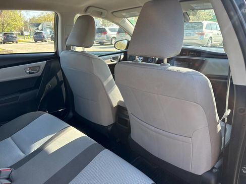 Used 2018 Toyota Corolla LE FWD image 27