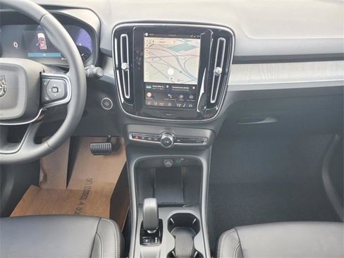 New 2026 Volvo XC40 B5 Core w/ Protection Package Premier image 30