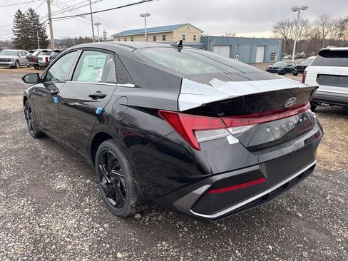 New 2026 Hyundai Elantra Sport FWD image 4