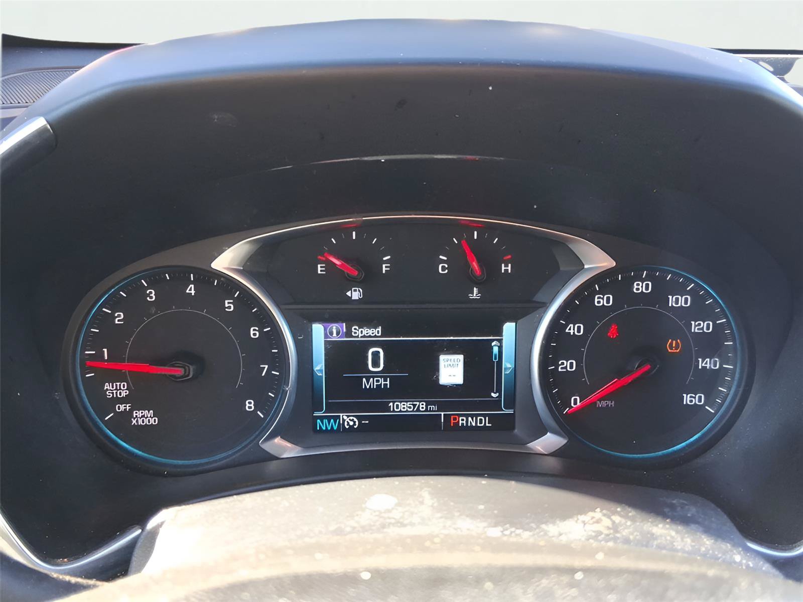 Used 2018 Chevrolet Equinox Premier FWD image 16