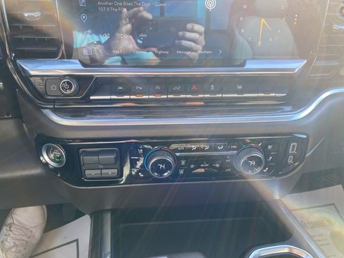 Used 2022 Chevrolet Silverado 1500 LTZ w/ LTZ Convenience Package II image 21