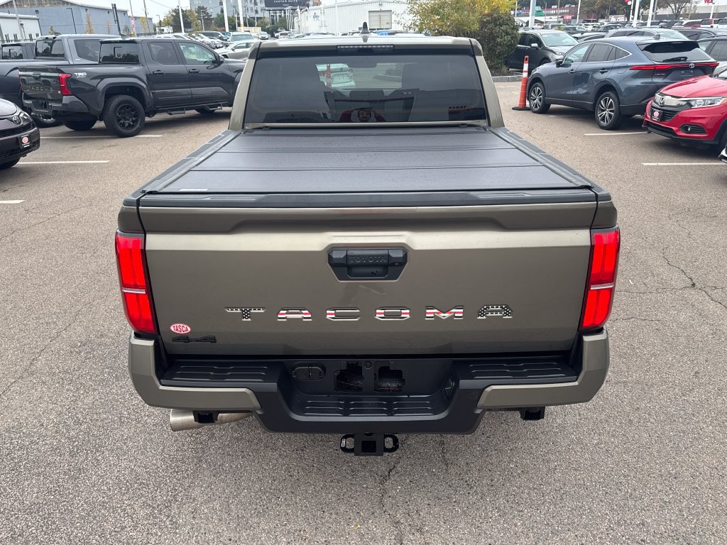 Used 2025 Toyota Tacoma TRD Off-Road AWD/4WD image 6