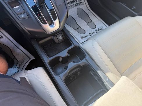 Used 2018 Honda CR-V EX image 16