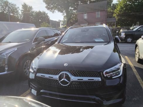 Used 2022 Mercedes-Benz GLC 300 4MATIC image 2