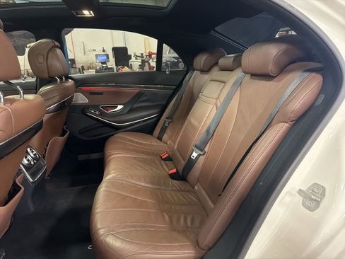 Used 2016 Mercedes-Benz S 550 Sedan image 5