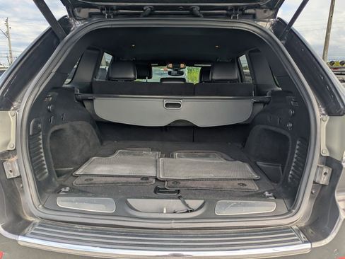Used 2018 Jeep Grand Cherokee Limited image 15