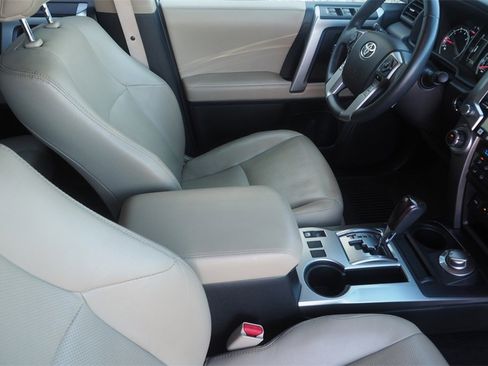 Used 2022 Toyota 4Runner Limited image 23