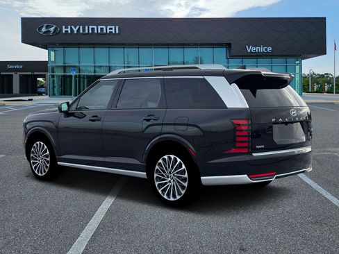 New 2026 Hyundai Palisade Calligraphy FWD image 4