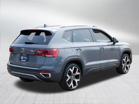 Certified 2023 Volkswagen Taos SEL AWD/4WD image 7