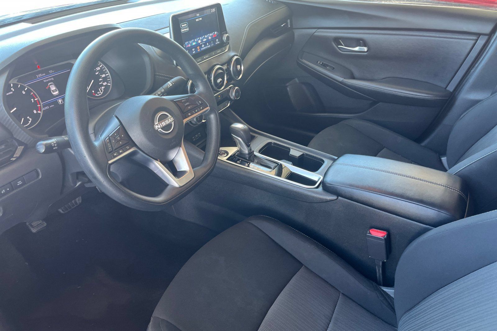 Used 2024 Nissan Sentra SV FWD image 5