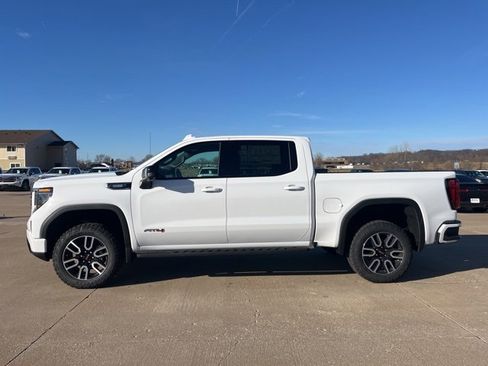 New 2026 GMC Sierra 1500 AT4 w/ AT4 Premium Package image 9