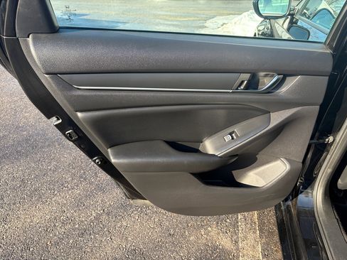 Used 2021 Honda Accord Sport image 31