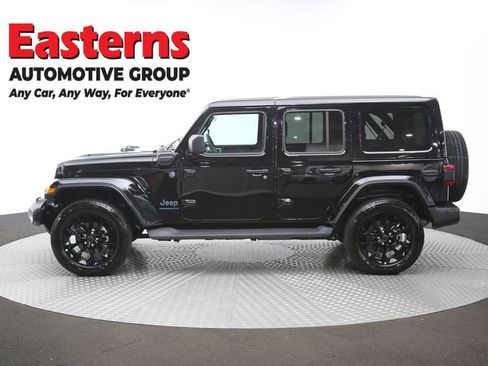 Used 2025 Jeep Wrangler Unlimited Sahara w/ Safety Group AWD/4WD image 61