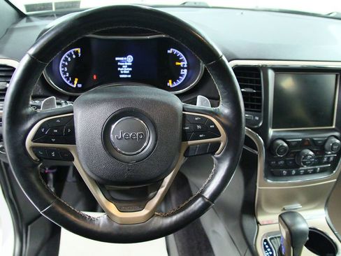 Used 2017 Jeep Grand Cherokee Limited AWD/4WD image 19