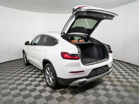 Used 2025 BMW X4 xDrive30i AWD/4WD image 32