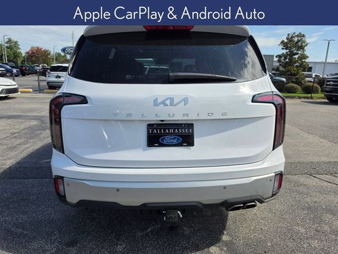 Used 2024 Kia Telluride EX w/ EX Captain's Chair Package FWD image 11