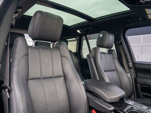 Used 2017 Land Rover Range Rover HSE AWD/4WD image 27
