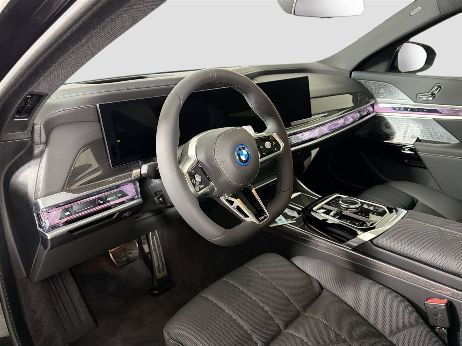 New 2026 BMW 750e xDrive w/ Executive Package AWD/4WD image 9